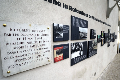 Orléans, 2011, Gedenktafel im Hof, CERCIL