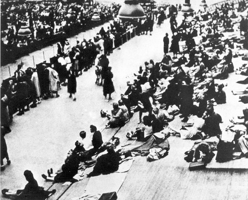 Paris, 1942, Im Vélodrome d'Hiver versammelte Juden, Yad Vashem