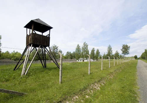 Lohamei Haghetaot, o.D., Das Gelände der Gedenkstätte mit Museumsbau und Kindermuseum, Beit Lohamei Haghetaot