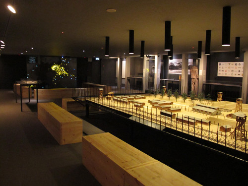 Lohamei Haghetaot, o.D., Blick in die Ausstellung des Holocaustmuseums, Beit Lohamei Haghetaot