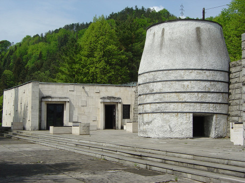 Deutschdorf an der Gran, 2004, Gedenkstätte im ehemaligen Kalkwerk, Stiftung Denkmal