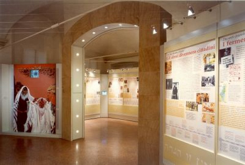 Bologna, o.D., Blick in die Ausstellung, Museo Ebraico di Bologna Museo Ebraico di Bologna