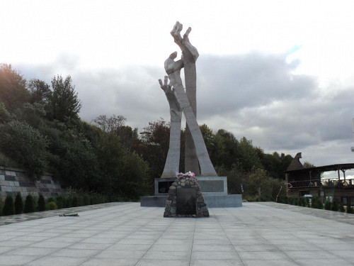 Palmnicken, 2010, Holocaustdenkmal, Iniziatiwa »Palmnicken-45«