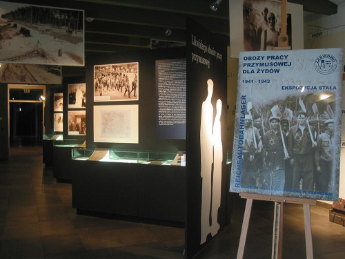 Posen-Żabikowo, 2011, Blick in die Ausstellung, Muzeum Martyrologiczne w Żabikowie