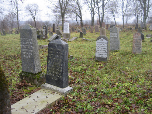 Jurburg, 2011, Auf dem Friedhof, Stiftung Denkmal