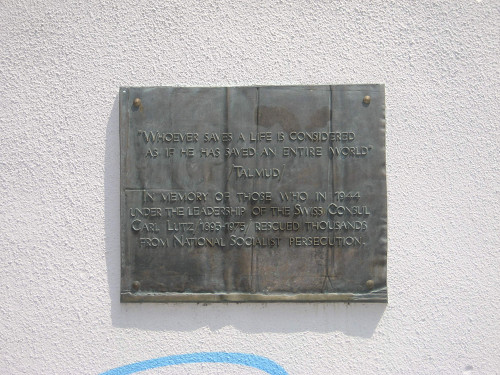 Budapest, 2010, Gedenktafel neben dem Denkmal, Stiftung Denkmal