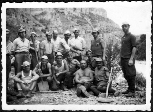 Bulgarien, 1941, Beim Straßenbau eingesetzte jüdische Zwangsarbeiter, Yad Vashem