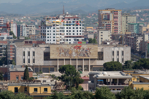 Tirana, 2007, Das Museum im Zentrum der Stadt, Dori