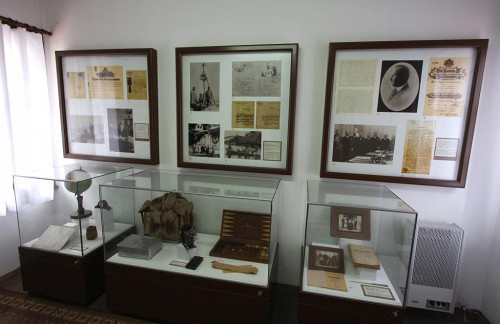 Kjustendil, o.J., Blick in die Aussteluung im Peschew-Haus, Regionalen Istoritscheski Muzej