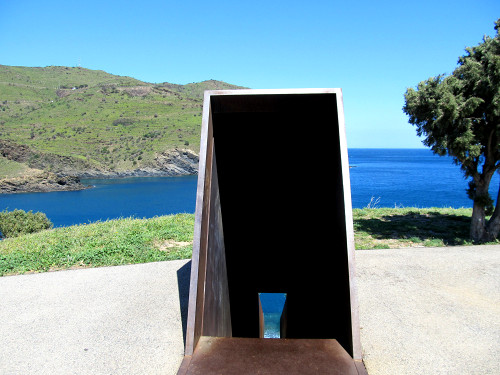 Portbou, 2013, Ansicht des Denkmals, Awersowy