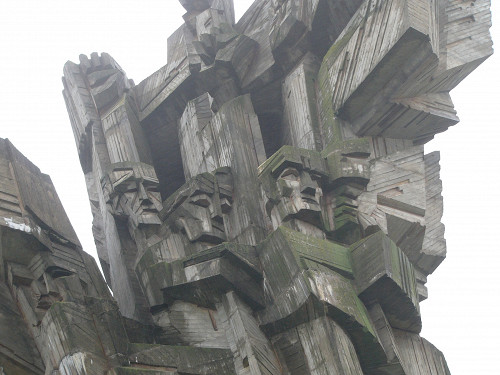 Kaunas, 2004, Denkmal am IX. Fort, Stiftung Denkmal