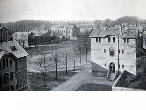 Bad Zwischenahn, etwa 1910, Blick auf die Krankenpavillons der Heil- und Pflegeanstalt Wehnen, aus: J. Bresler: Deutsche Heil- und Pflegeanstalten in Wort und Bild,  Halle a.S. 1912