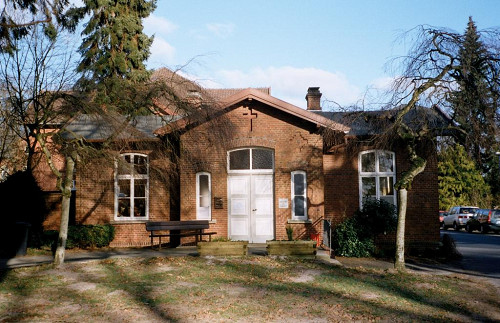 Bad Zwischenahn, 2007, Außenansicht der Gedenkstätte Alte Pathologie Wehnen, Hedwig Thelen