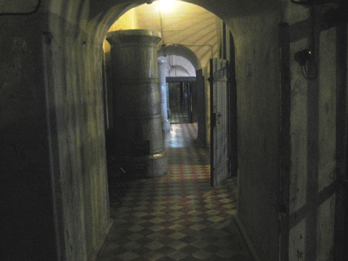 Kaunas, 2011, Gang in der Festungsanlage, Stiftung Denkmal
