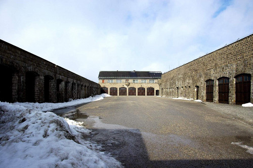 Mauthausen, 2009, Ehemaliges Garagenhof der SS, Ronnie Golz
