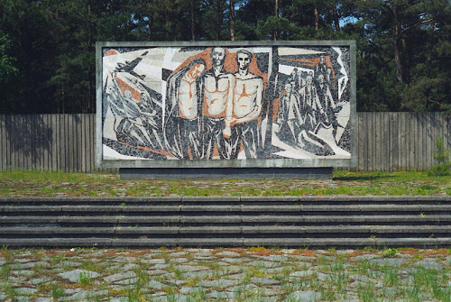 Karlshagen, o.D., Das Ehrenmal Karlshagen aus dem Jahr 1971, HTM Peenemünde GmbH