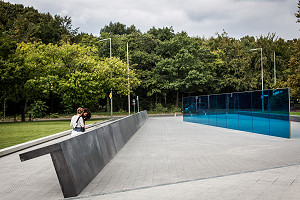 201408273D8751