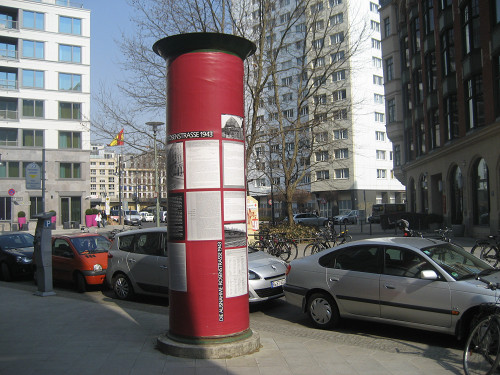 Berlin, 2011, Litfaßsäule in der Rosenstraße, Stiftung Denkmal