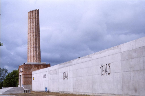 Lodz, o.D., »Tunnel der Deportierten«, Stiftung Denkmal