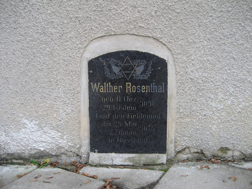 Memel, 2011, Grabstein an der Gedenkwand, Stiftung Denkmal