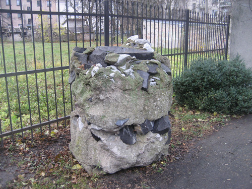 Memel, 2011, Sockel eines Sendemasts aus sowjetischer Zeit, Stiftung Denkmal