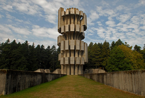 Kozara, 2009, Das Denkmal für die Opfer der Kozaraschlacht, Andrej Zupanc