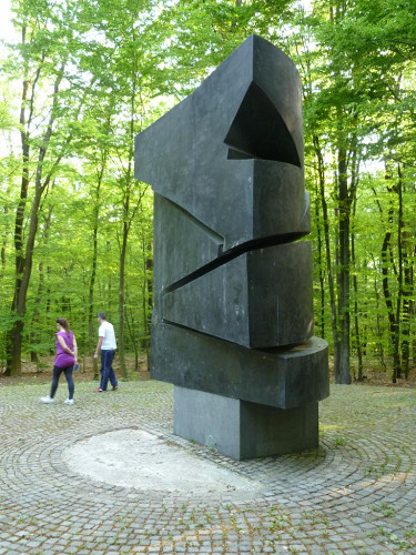 Zagreb, 2011, »Denkmal für die toten Revolutionäre und Patrioten 1919-1945«, Vjeran Pavlaković