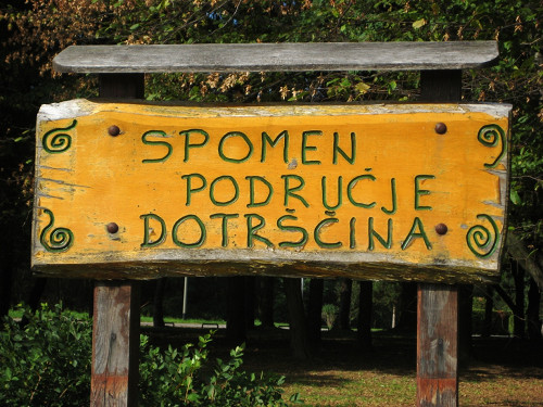 Zagreb, 2012, Hinweistafel am Eingang des Parks, Stiftung Denkmal, Philipp Sukstorf