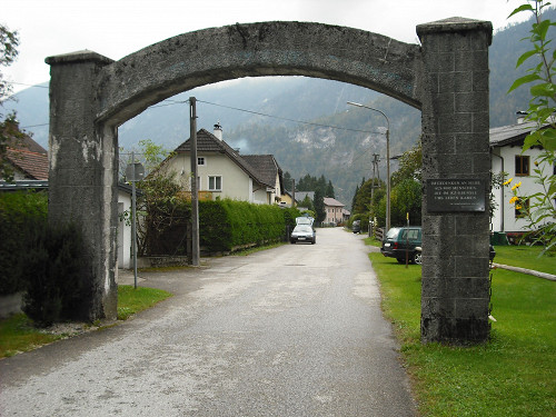 Ebensee, 2009, Ehemaliges Eingangstor des Konzentrationslagers, Marco Steiner