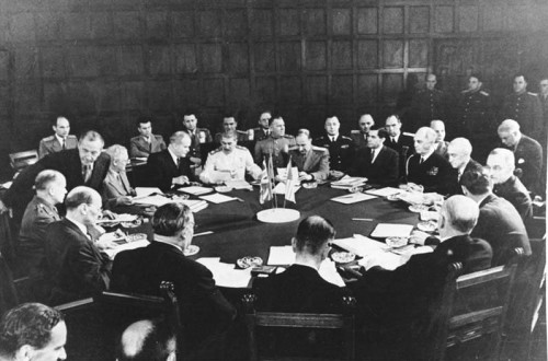 Potsdam, 1945, Konferenztisch, Bundesarchiv, Bild 183-R67561 / CC-BY-SA
