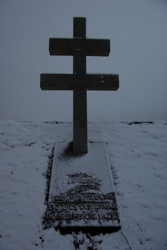 Natzweiler-Struthof, 2010, »Lothringerkreuz« in Erinnerung an ermordete Widerstandskämpfer, Ronnie Golz