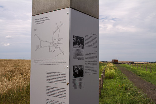 Kysylyn, 2015, Informationsstele, Anna Voitenko