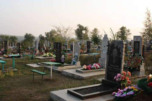 Domaniwka, 2012, Gemeindefriedhof, Stiftung Denkmal