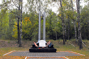 monument_to_about_50000_Jews_1aKLEIN_Manip