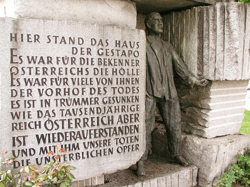Wien, 2010, Detailansicht des Mahnmals, wikipedia commons, Filmbuster 