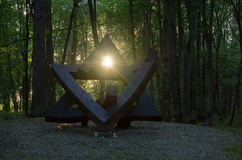 Alytus, 2016, Ansicht des Denkmals, Alytaus turizmo informacijos centras, Giedrius Bernatavičius