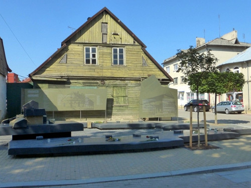 Jurburg, 2019, Ansicht des Denkmals, Joel Alpert