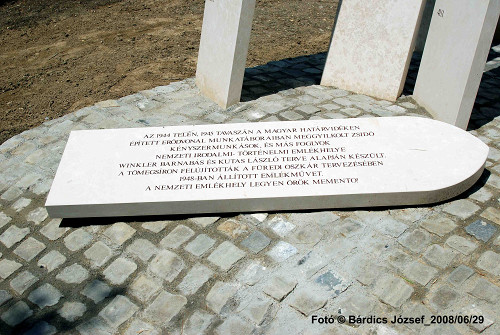 Balf, 2008, Widmung des Denkmals, József Bárdics