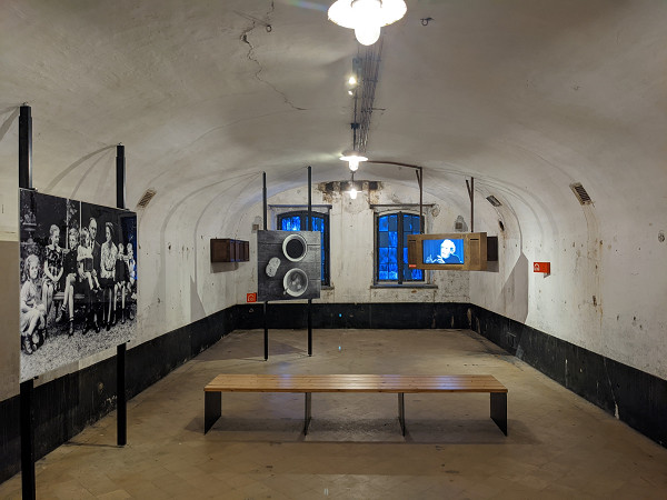 Breendonk, 2022, Installation in der Ausstellung, Stiftung Denkmal