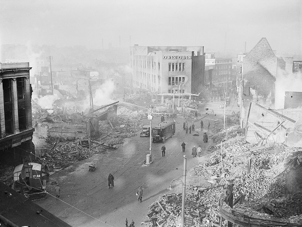 Coventry, 16. November 1940, Die zerstörte Innenstadt, Imperial War Museum H 5600, gemeindrei