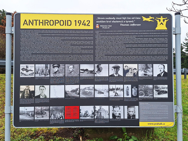 Prag, 2025, Informationstafel, Stiftung Denkmal
