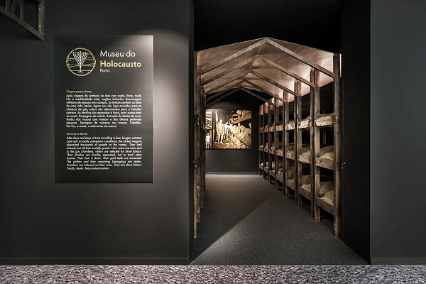 Porto, o.D., Blick in die Ausstellung, Museu do Holocausto do Porto
