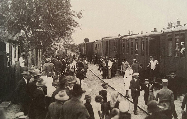 Murska Sobota, 1936, Ansichtskarte des Bahnhofs von Murska Sobota, Wikimedia Commons