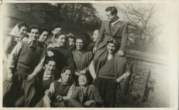 Manchester, o.D., Holocaust-Überlebende in Manchester nach dem Krieg, Yad Vashem