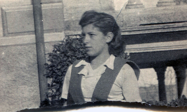 Lodz, 1945, Die damals 20-jährige Eva Nagler, eine der Überlebenden des Lagers Schippenbeil und des Massakers in Palmnicken, Archiv Yoav Lester