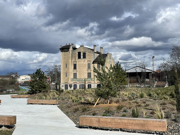 Bobigny, 2023, Der ehemalige Deportationsbahnhof Bobigny nach seiner Neugestaltung 1, Wikimedia Commons / Chris93, CC BY-SA 4.0