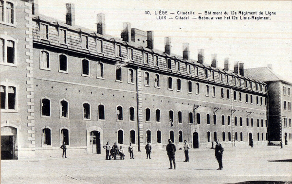 Lüttich, o.D., Gebäude der Zitadelle von Lüttich am Anfang des 20. Jahrhunderts, historische Postkarte, gemeinfrei