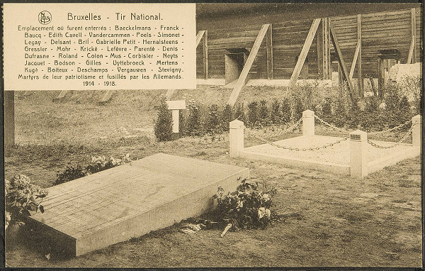 Brüssel, 1923, Denkmal für die 35 erschossenen Widerstandskämpfer im Ersten Weltkrieg, errichtet in der Zwischenkriegszeit, Nels-Thill / Archives de Bruxelles, cote W-2239, gemeinfrei