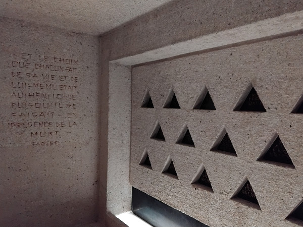 Paris, 2025, Innenansicht des Denkmals für die Märtyrer der Deportation 2, Stiftung Denkmal