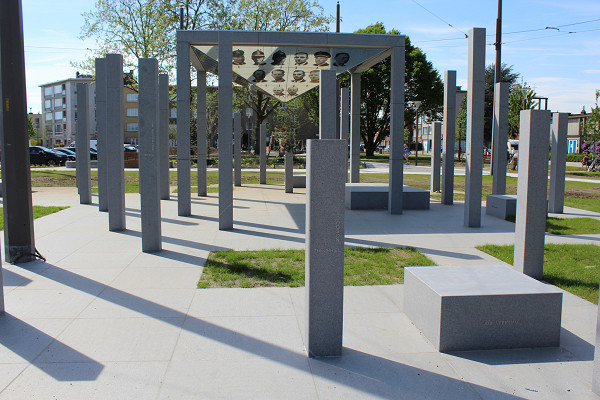 Antwerpen, 2018, Ansicht des Friedensdenkmals von Deurne 1, André Bladt & Cindy Verstraeten